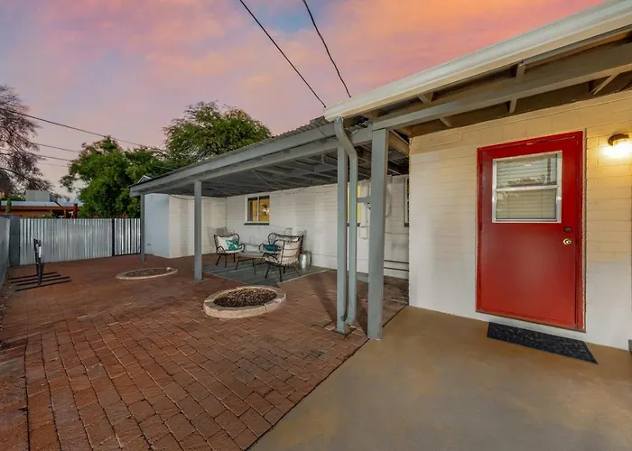 Central, 4 Bedroom 2 Ba, Fire Pit, Fenced Backyard *